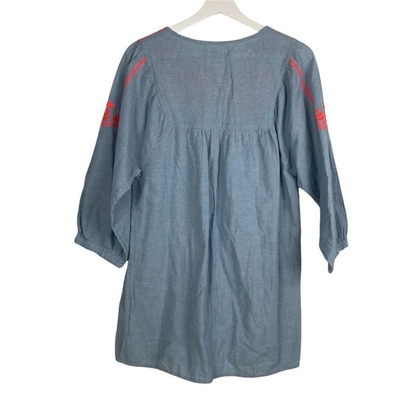 Velzera Chambray Tunic Top with Embroidery size Medium - Picture 2 of 6